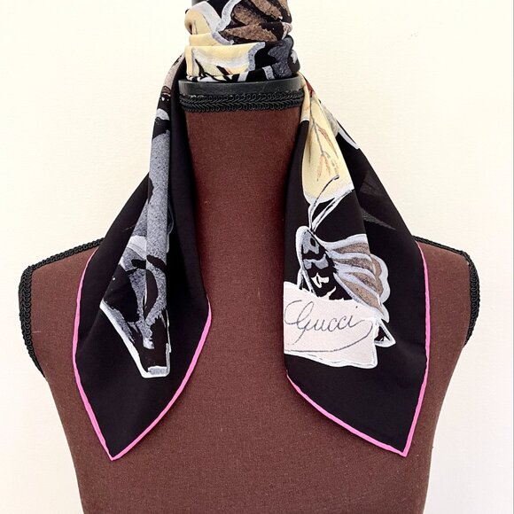 New Gucci Scarf Floral Black Scarf with Gucci Gift Box - Picture 11 of 15